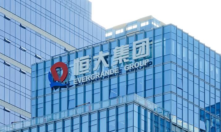 Evergrande Pilih Tunda Bayar Obligasi Hingga Juni 2022