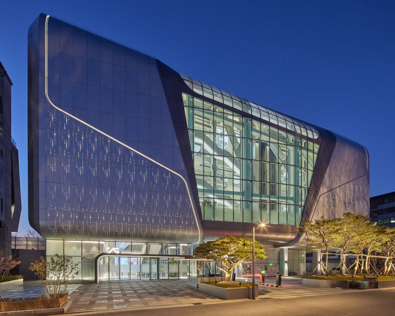 Kantor Pusat Baru YG Entertainment Usung Konsep Futuristik